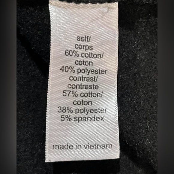 Maurices Women’s S Def Leppard Off The Shoulder Black Graphic Sweatshirt - Picture 4 of 7